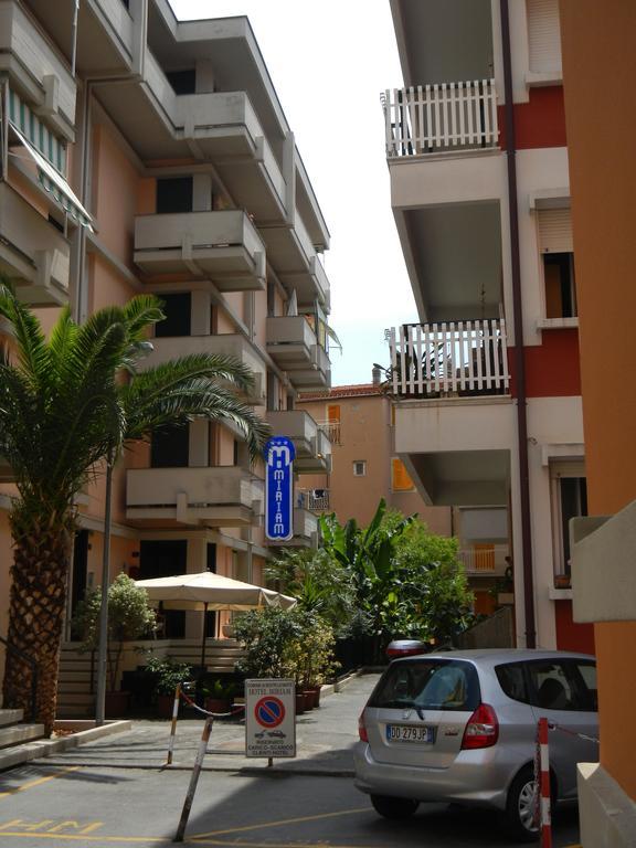 Hotel Miriam Σέστρι Λεβάντε Εξωτερικό φωτογραφία