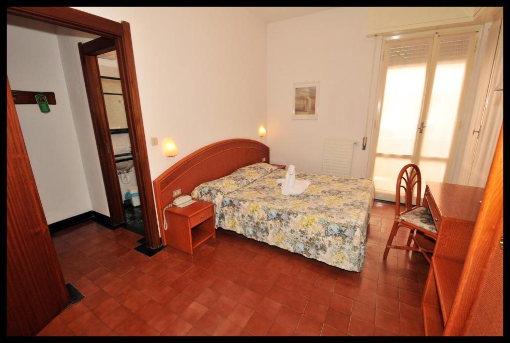 Hotel Miriam Σέστρι Λεβάντε Δωμάτιο φωτογραφία