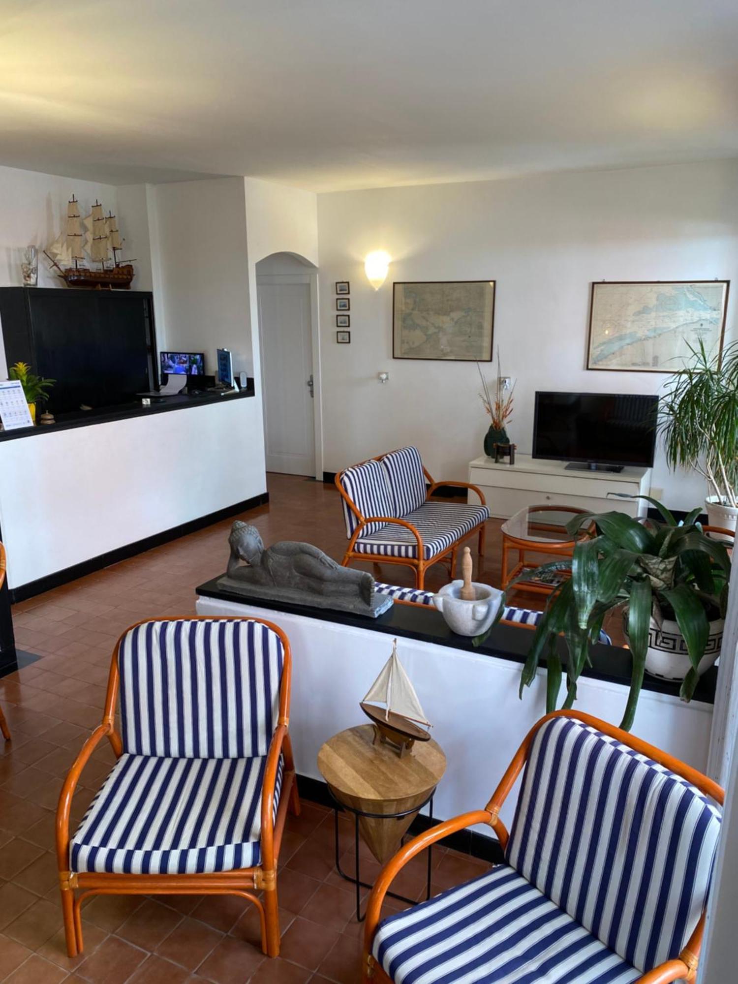 Hotel Miriam Σέστρι Λεβάντε Εξωτερικό φωτογραφία