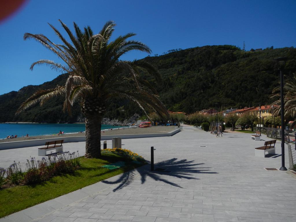 Hotel Miriam Σέστρι Λεβάντε Εξωτερικό φωτογραφία