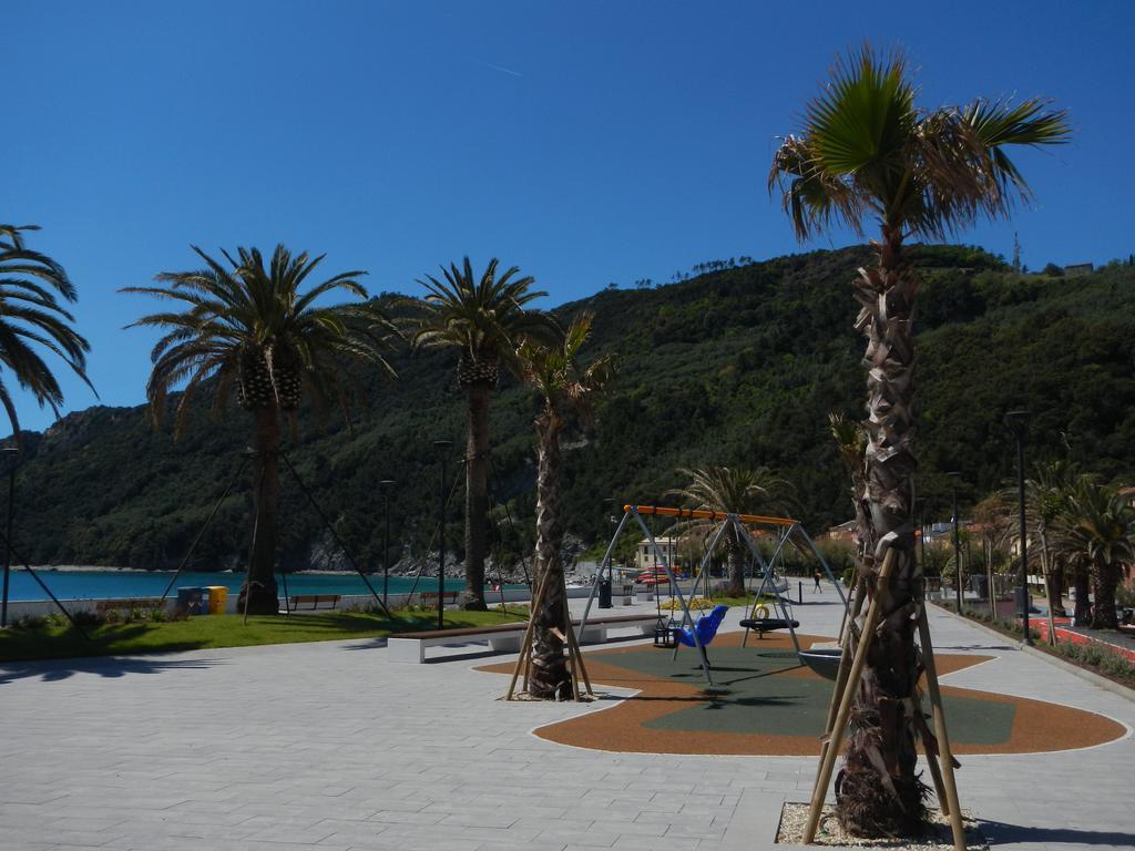 Hotel Miriam Σέστρι Λεβάντε Εξωτερικό φωτογραφία